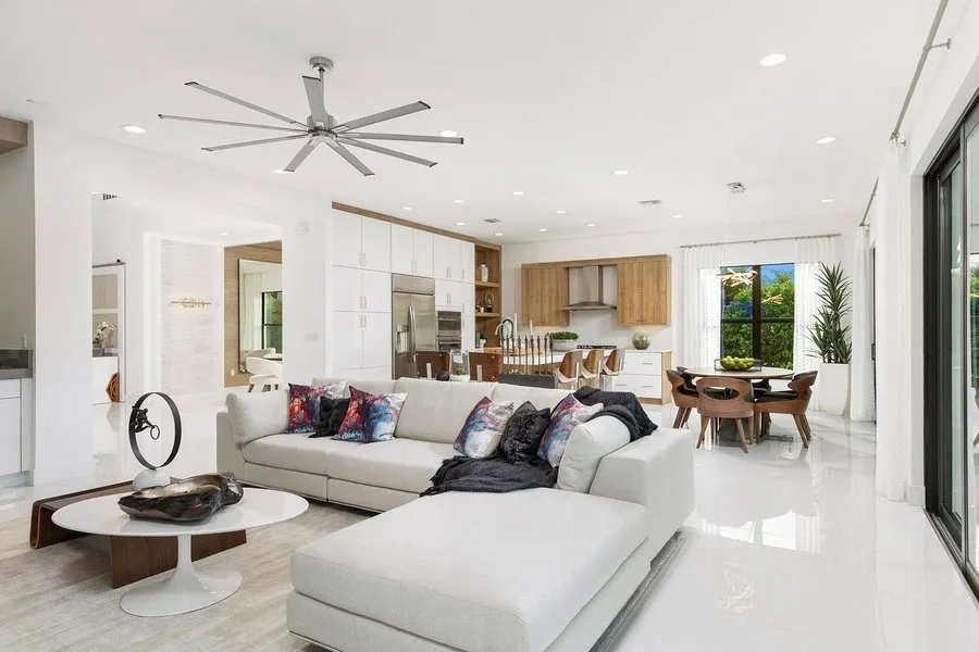 Lotus Edge - photo 1