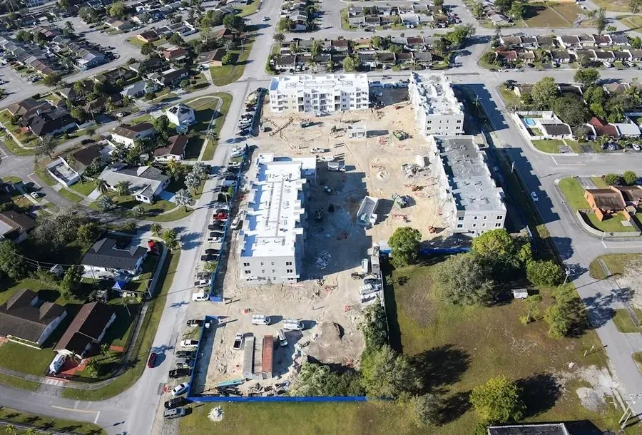 Royal Pointe Apartment Homes lifestyle