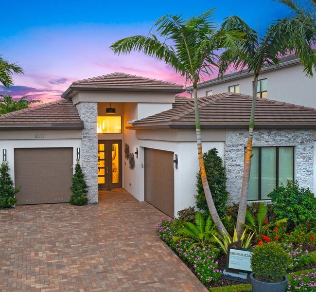 6da20794-a0f2-44f6-aa5e-69207733e485_medium