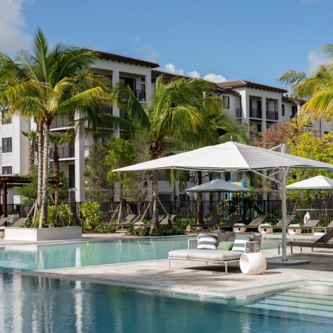 cms_1e774757-a823-4ba8-ba5c-1e5390400b4b-Savio Delray- Pool Loungers 2