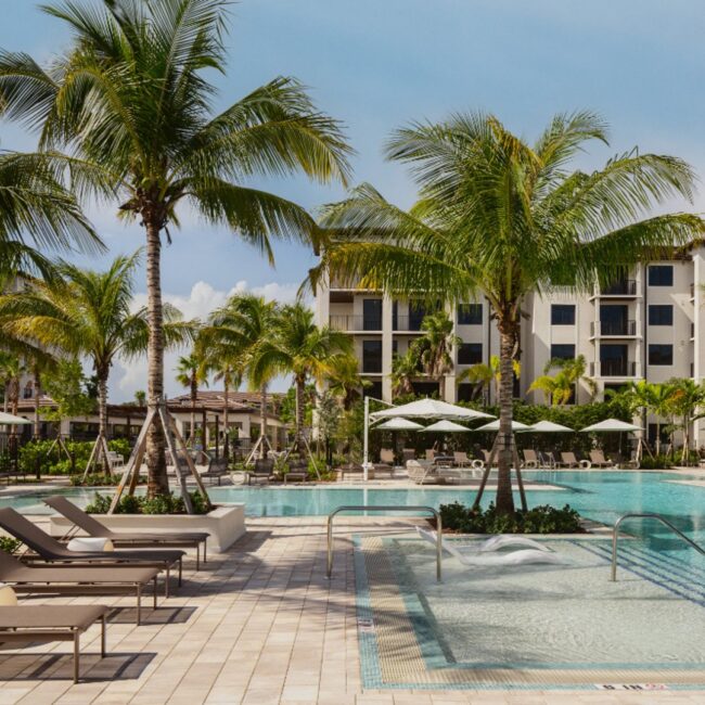 cms_4de18036-a5f1-40c8-a787-4b7582ceab2b-Savio Delray- Pool Loungers