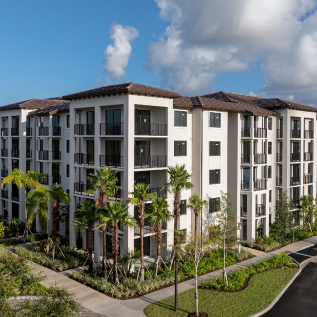 cms_a5b05d0d-0bf8-48e8-9271-fec2ef7d86bb-Savio Delray- Exterior 5-story Building