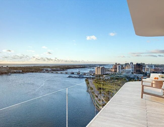 55fd2a8c-ca8c-4127-9144-32e684acb36b_medium