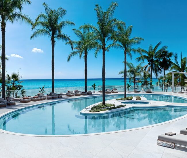 a750bd6a-c408-4abf-a189-719e94c1ee52_medium