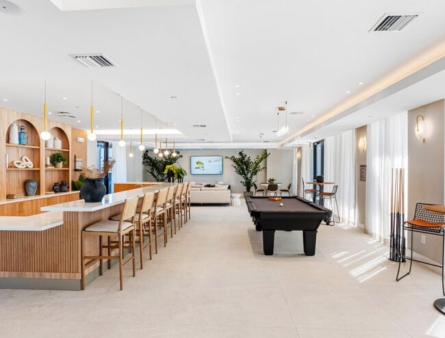 b5f16cc4-ae75-4d66-9f80-7bad0505a7a4_medium