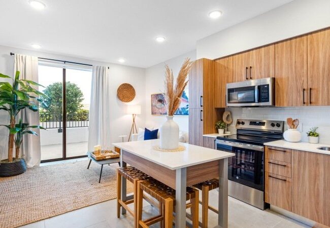 fa12581c-faca-4e4a-9704-aebdd8396196_medium